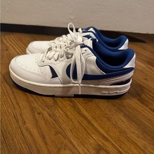 Nike White and Blue Women's Sneakers